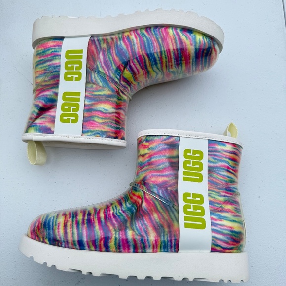 UGG Mini Pixelate Bootie Size 6 Women's Classic Clear NWB - Picture 1 of 7